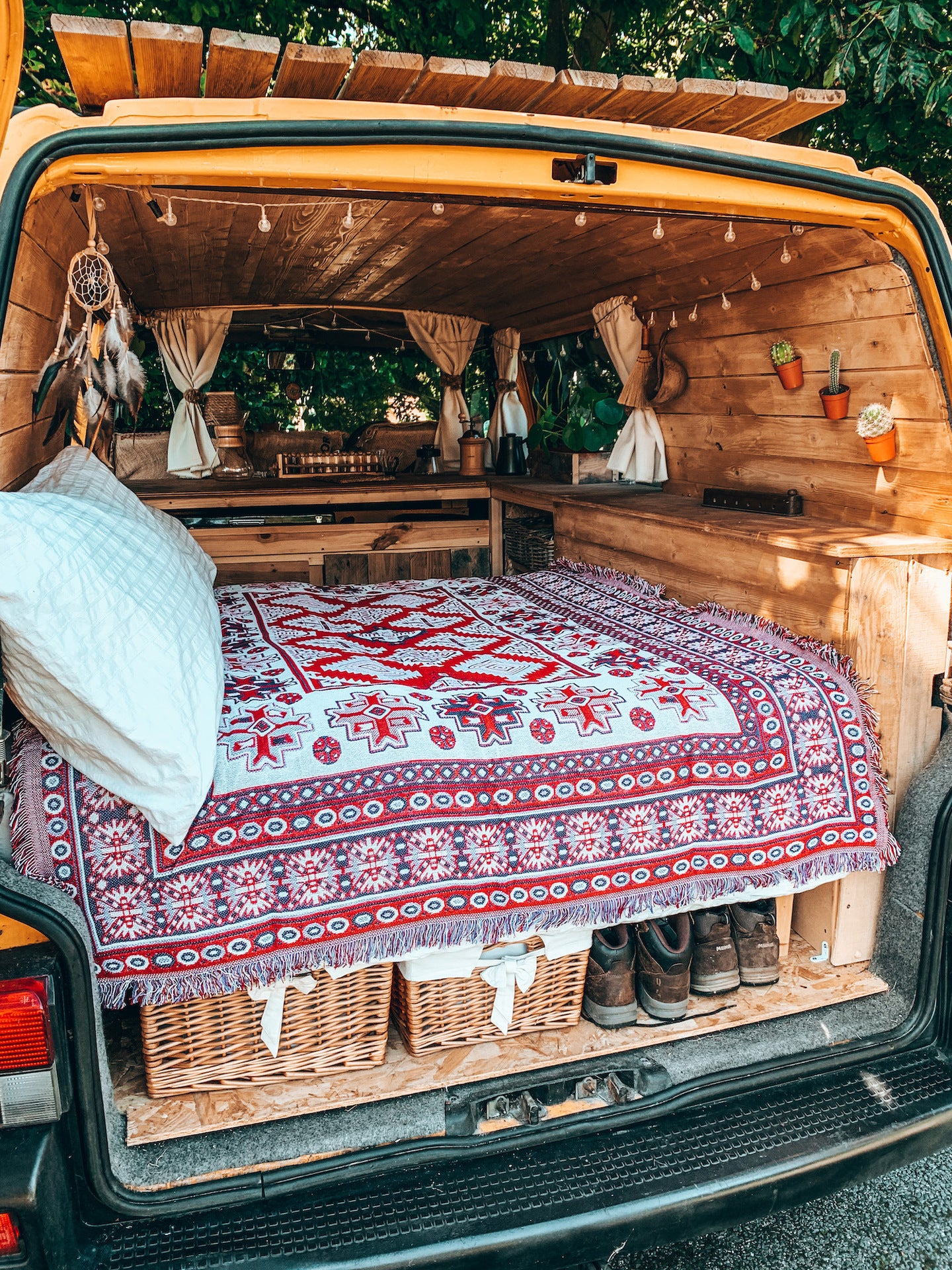 Anti-Slip Fabric Ethnic Line Blanket Boho
