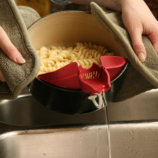 Instant noodle water isolator