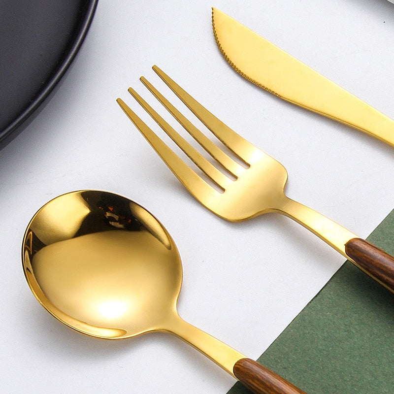 5 Teiliges BesteckSet in Gold & Silber