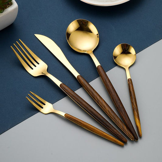 5 Teiliges BesteckSet in Gold & Silber